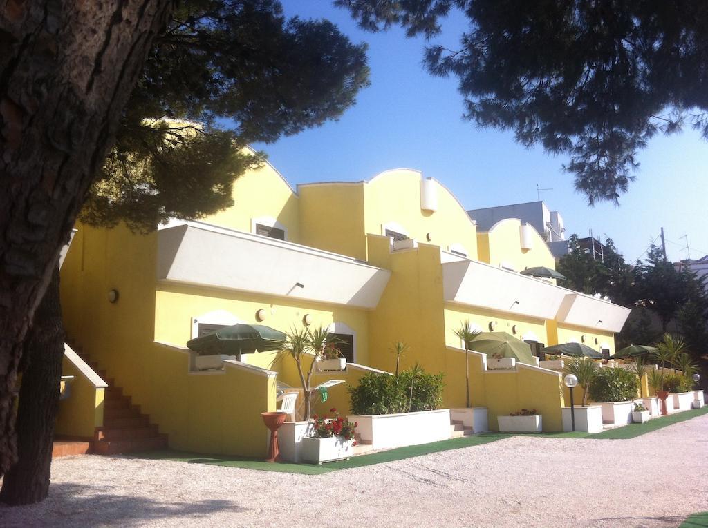 Argeste Club Vacanze Vieste Exterior photo